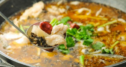 開(kāi)魚(yú)火鍋店是加盟好還是自己開(kāi)好？加盟更省事