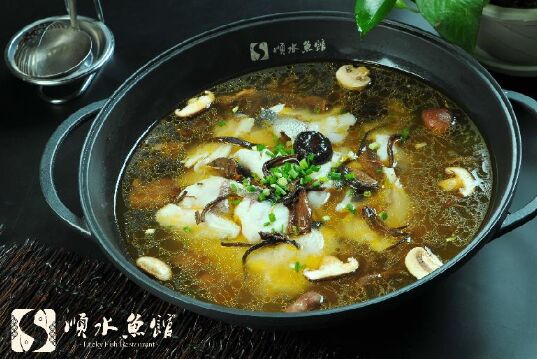 加盟哪個(gè)魚火鍋好 順?biāo)~館加盟好不好